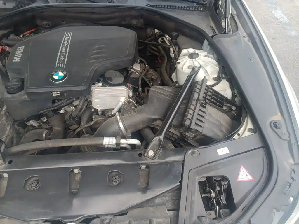 BMW 5 Series — миниатюра 21