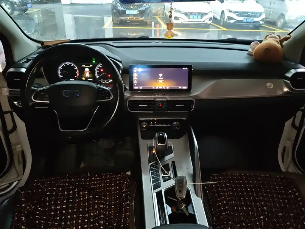 Geely Binyue — миниатюра 5