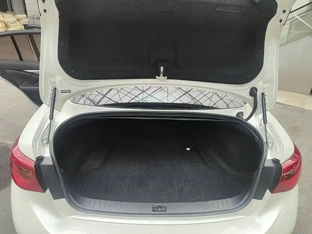 Infiniti Q50L — миниатюра 19