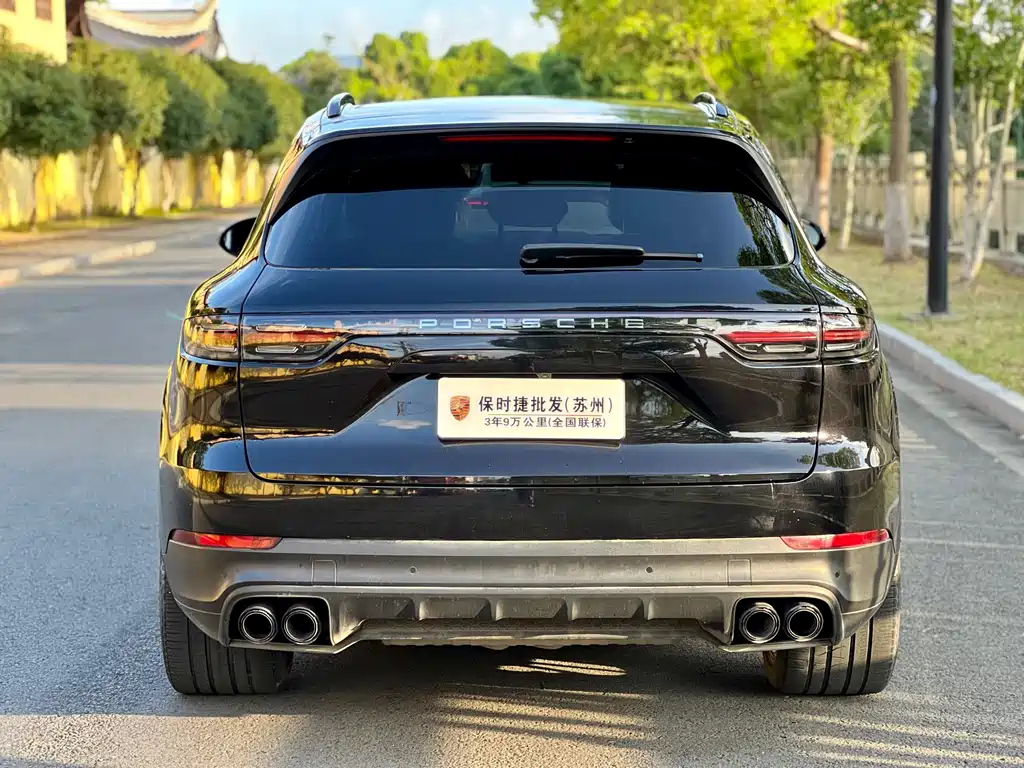 Porsche Cayenne — миниатюра 5