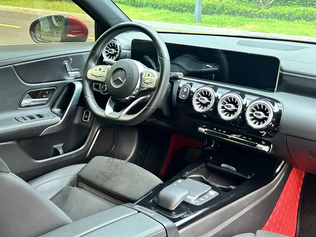 MERCEDES-BENZ A CLASS