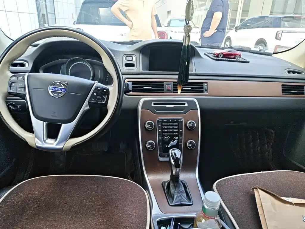 Volvo S80L — миниатюра 10