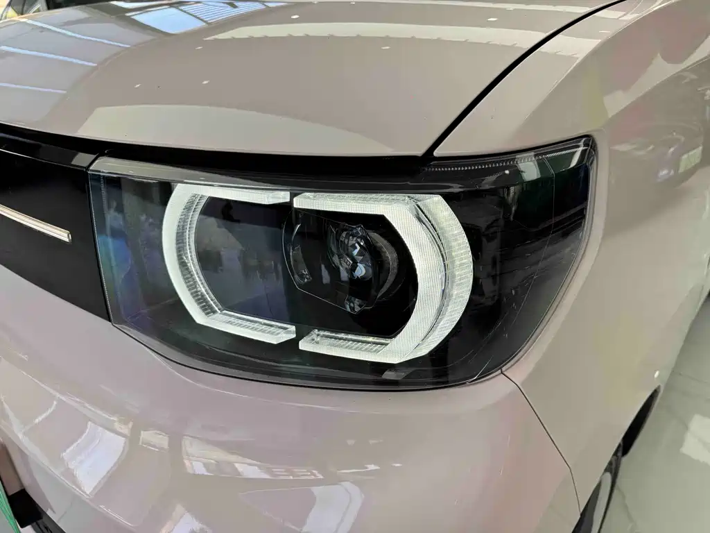 Wuling MINIEV — миниатюра 21
