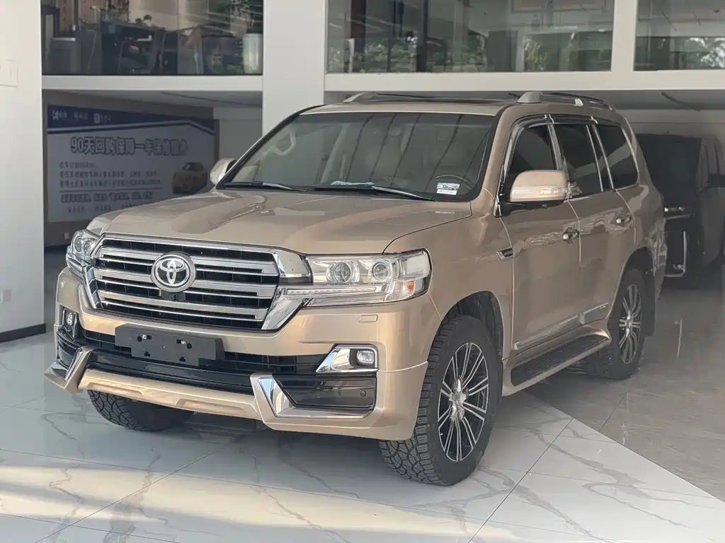TOYOTA LAND CRUISER
