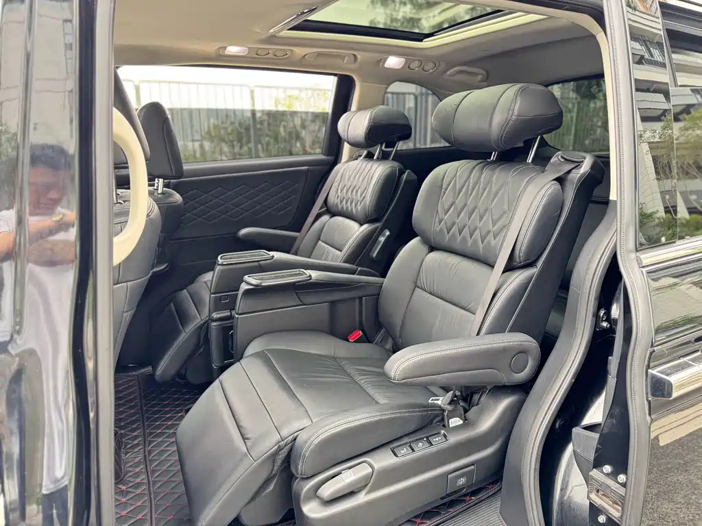 Honda Elysion — миниатюра 11