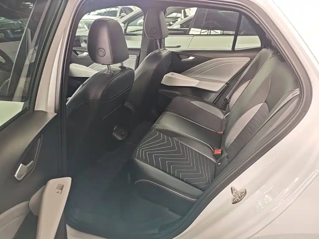 Volkswagen ID.3 — миниатюра 13