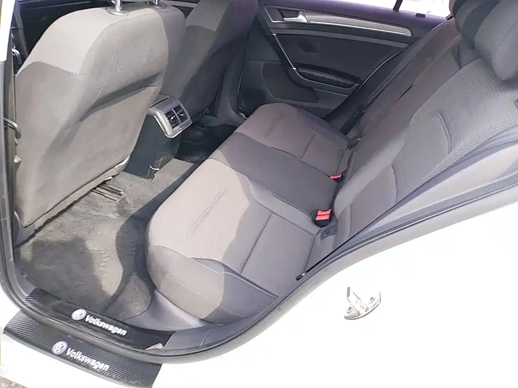 Volkswagen Golf — миниатюра 17