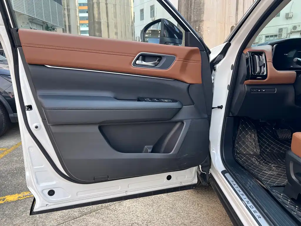 Nissan Teramont — миниатюра 13