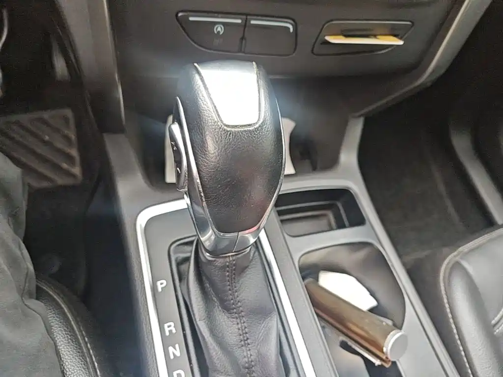 Ford Kuga — миниатюра 19
