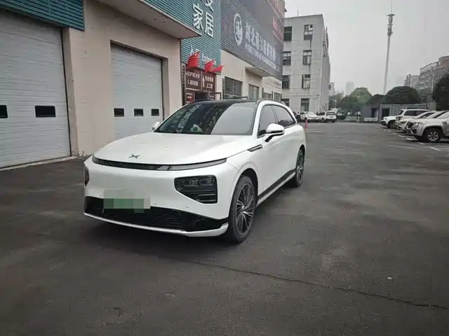XPeng G9