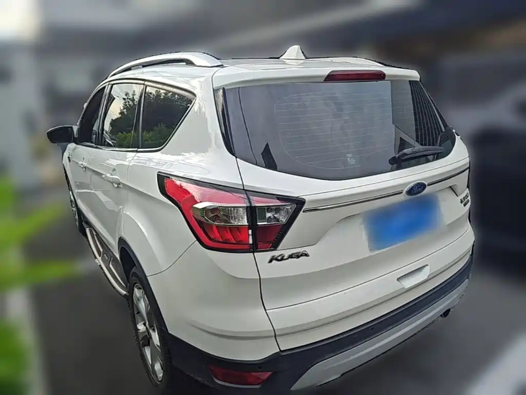 Ford Kuga — миниатюра 7