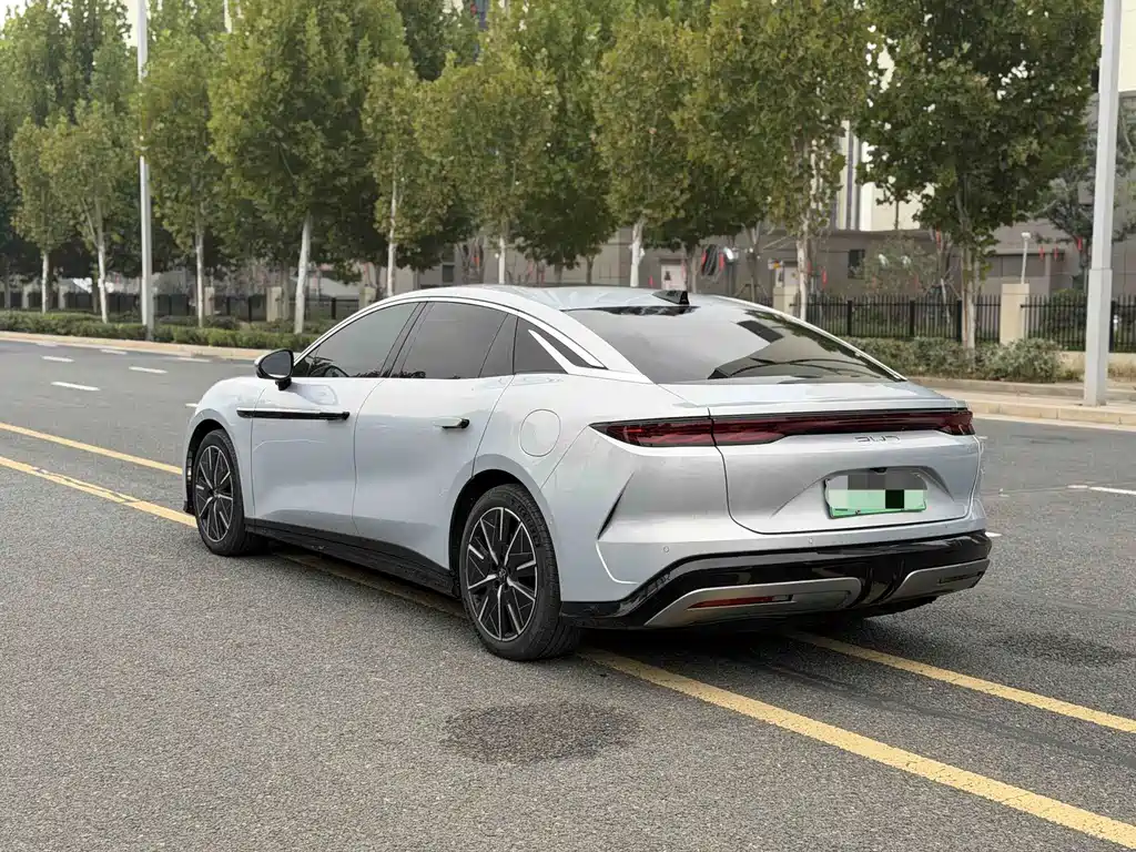 BYD Han — миниатюра 9