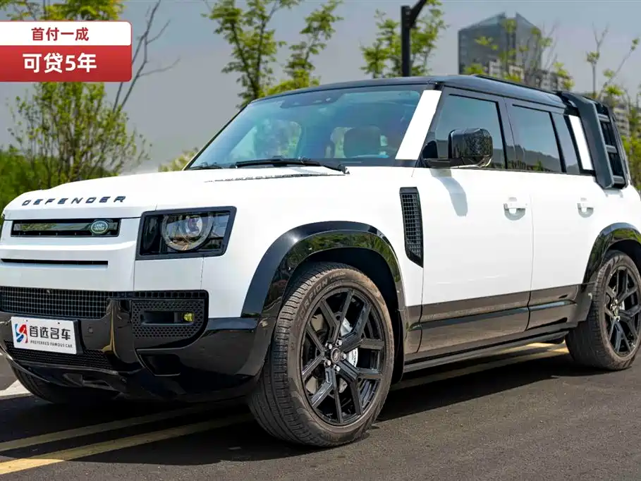 Land Rover Defender 2022