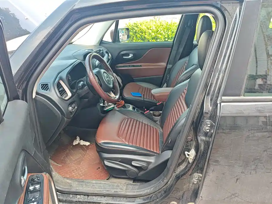 Jeep Renegade 2017 180T AT