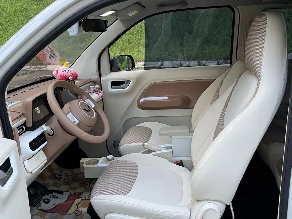 Wuling MINIEV — миниатюра 12