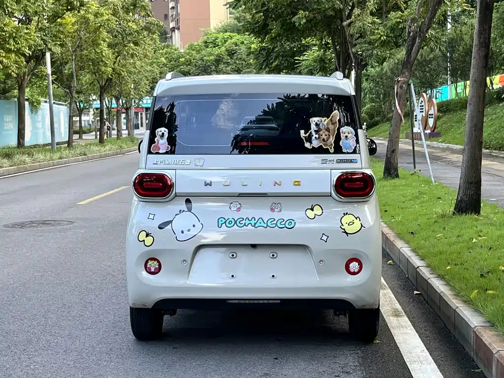 Wuling MINIEV — миниатюра 4