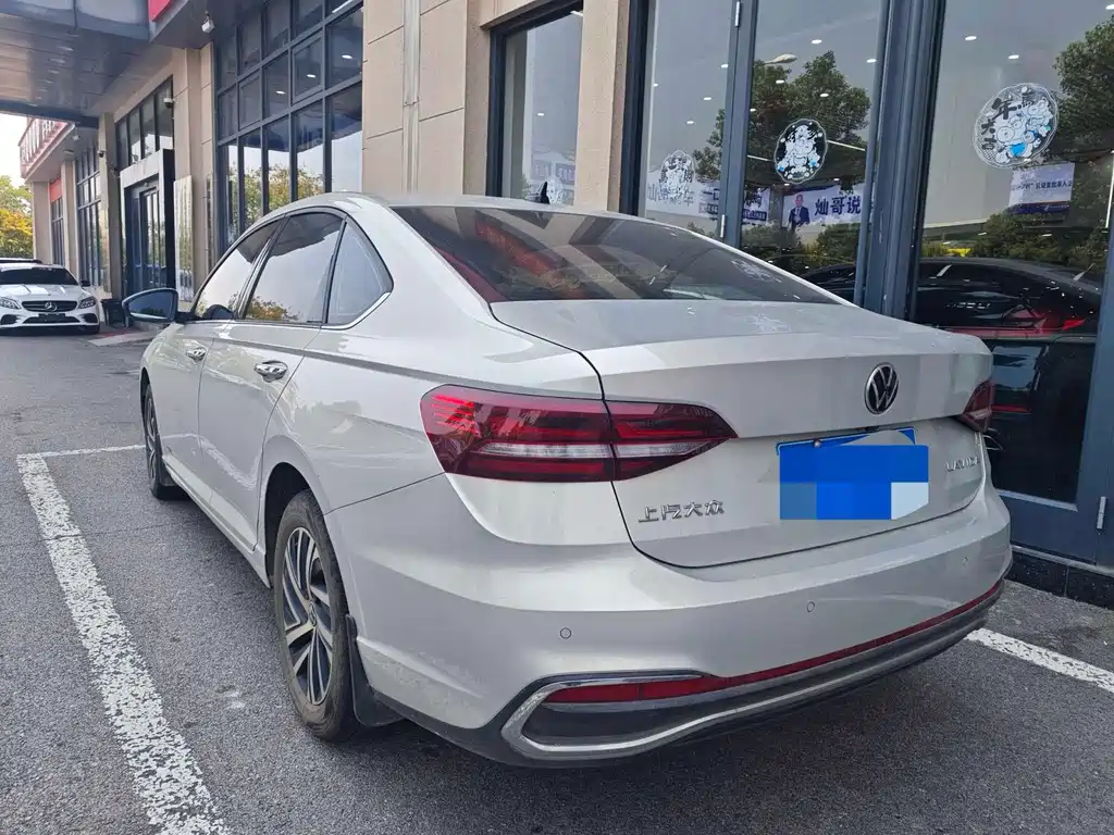 Volkswagen Lavida — миниатюра 3