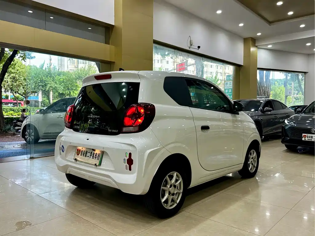 Roewe Clever — миниатюра 3