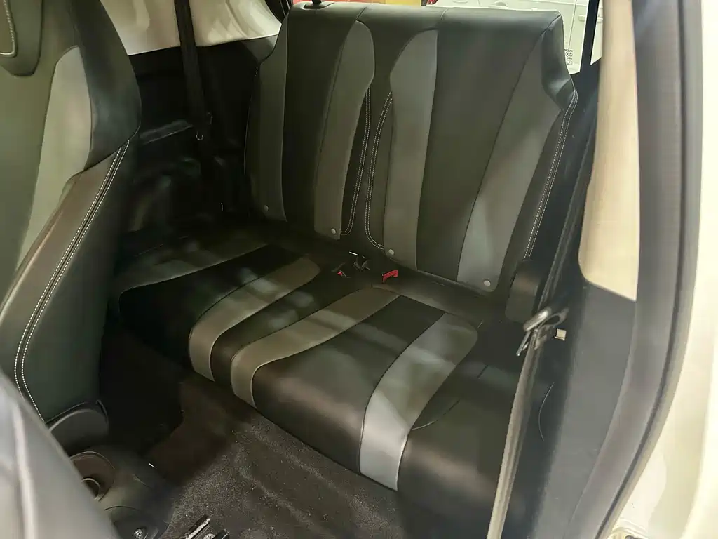 Roewe Clever — миниатюра 9