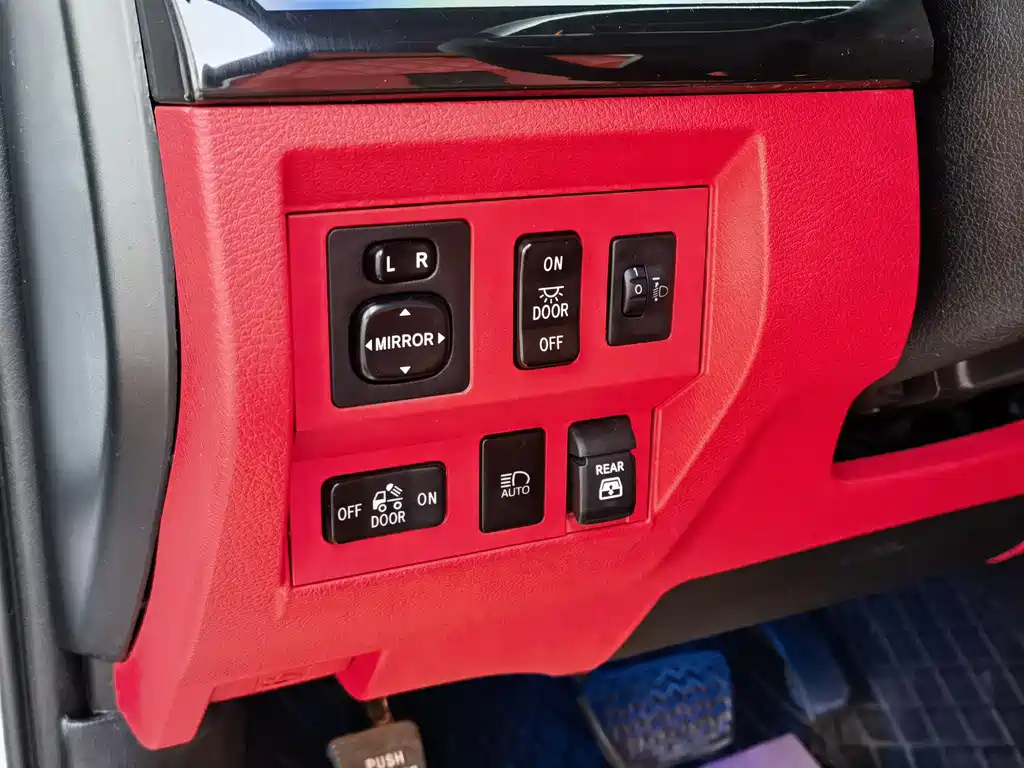 Toyota Tundra 2020 5.7L