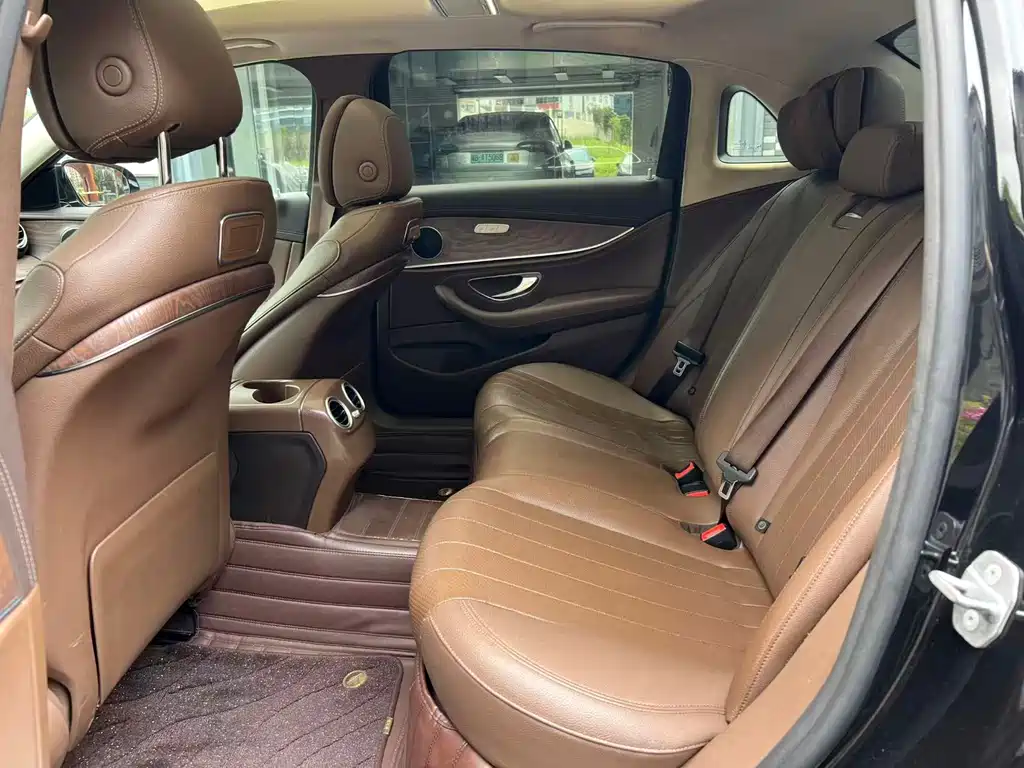 Mercedes-Benz E-Class E 2020 E 300 L Fashion