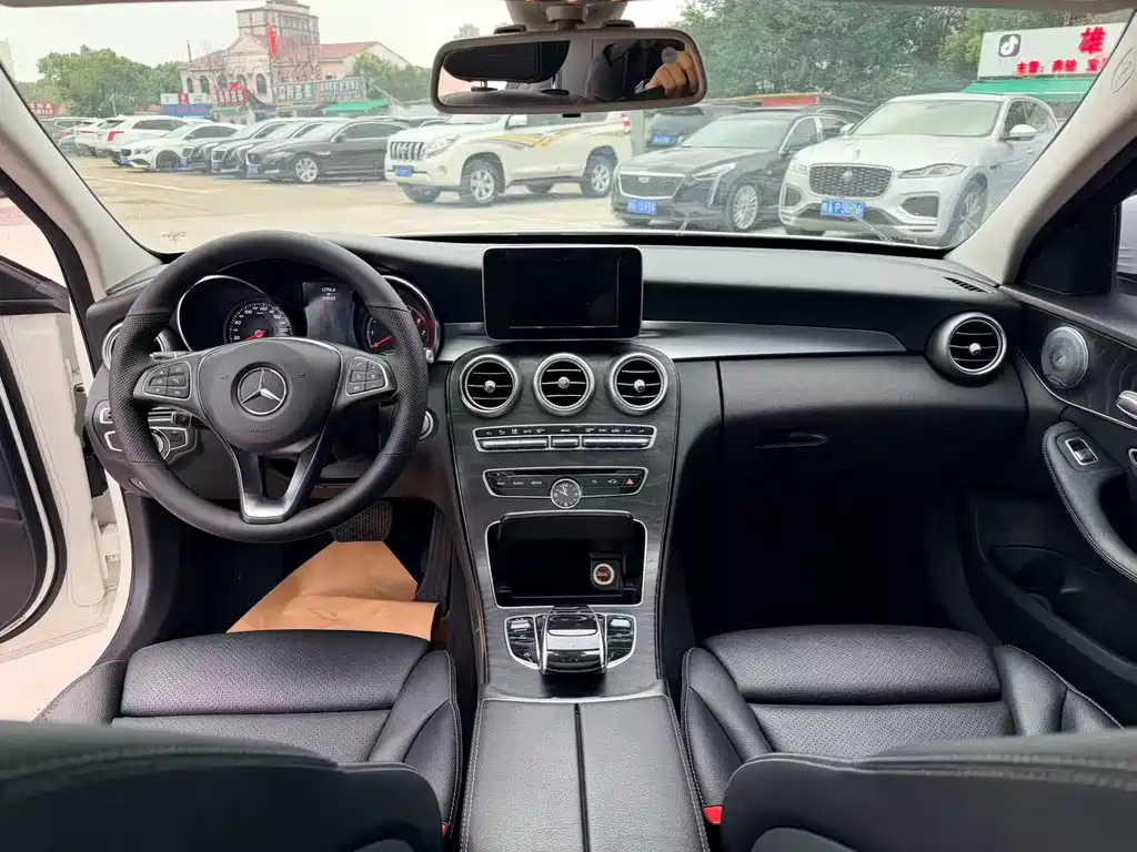 Mercedes-Benz C-Class (Import) — миниатюра 6