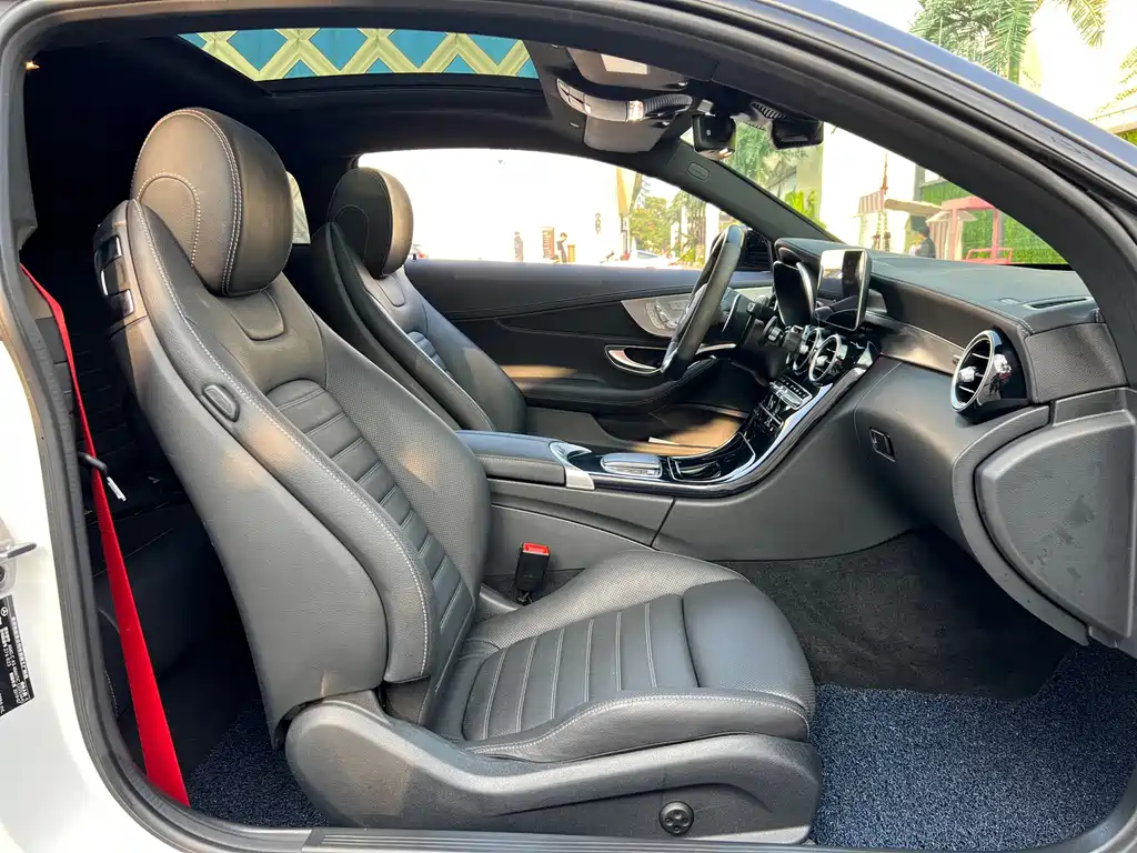 Mercedes-Benz C-Class AMG — миниатюра 12