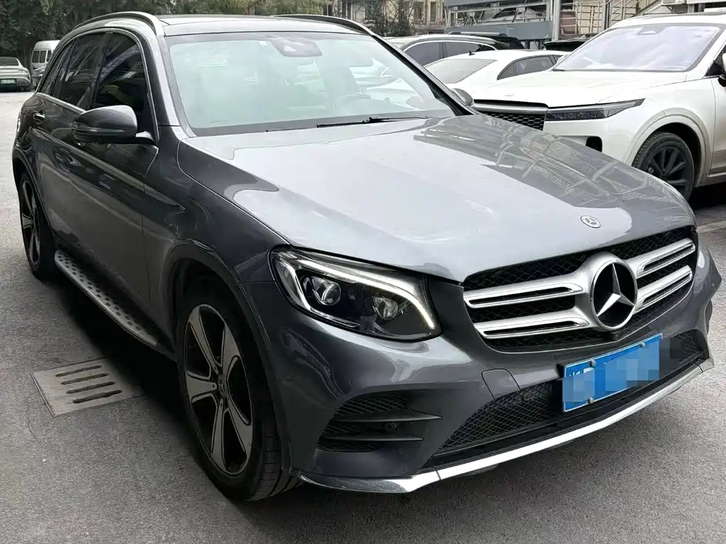 MERCEDES-BENZ GLC