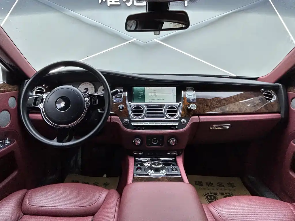 Rolls-Royce Ghost — миниатюра 22