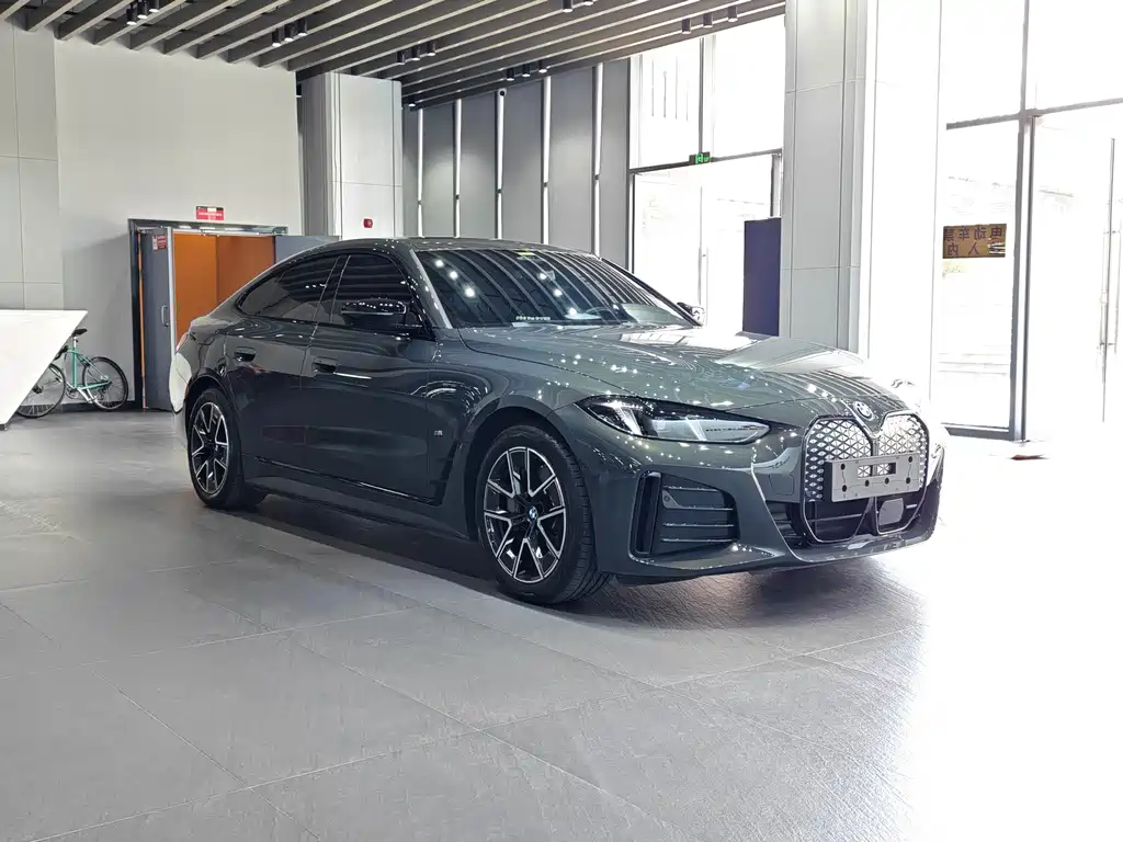 BMW i4 — миниатюра 3