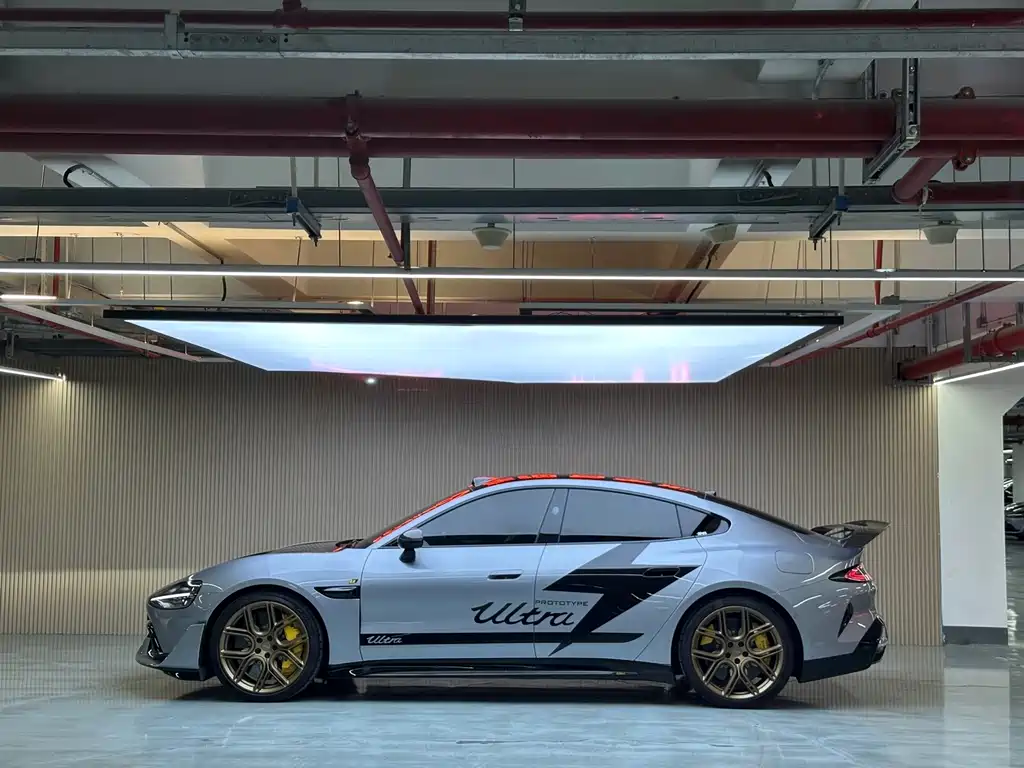 XIAOMI CAR XIAOMI SU7 ULTRA