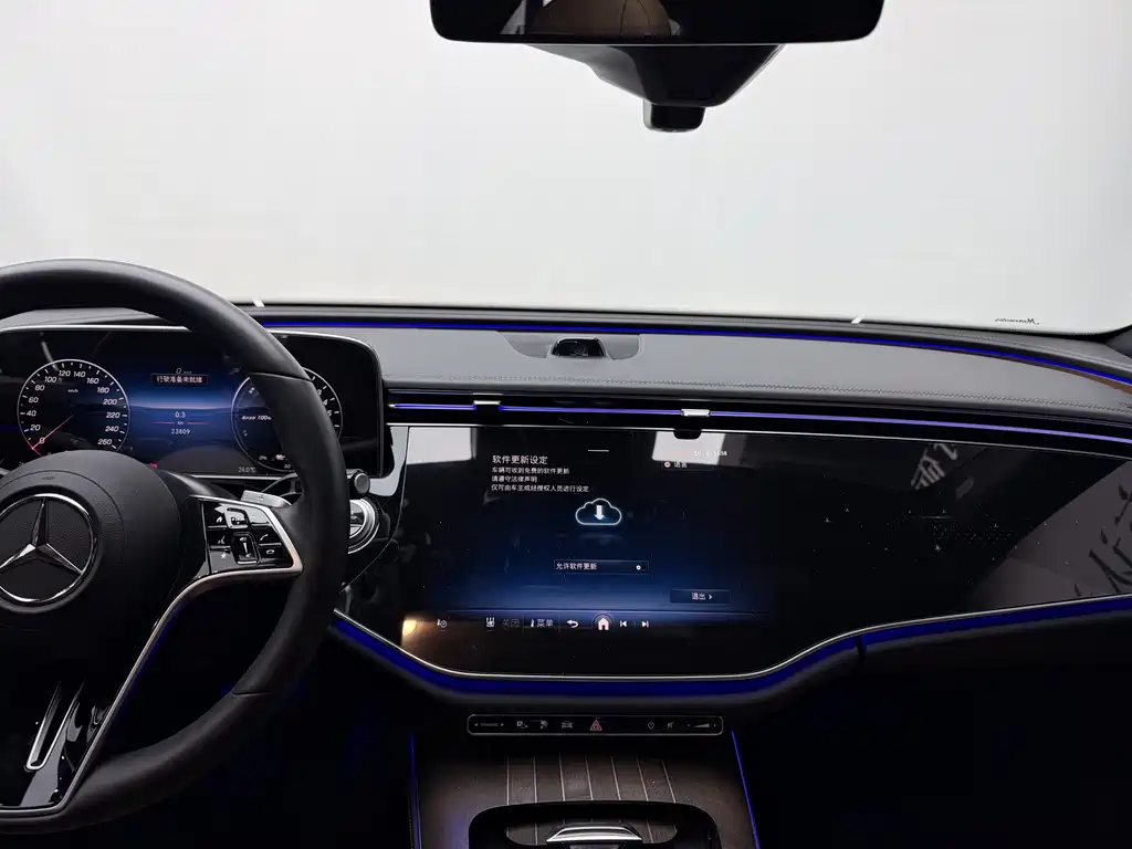 Mercedes-Benz E-Class New Energy — миниатюра 13