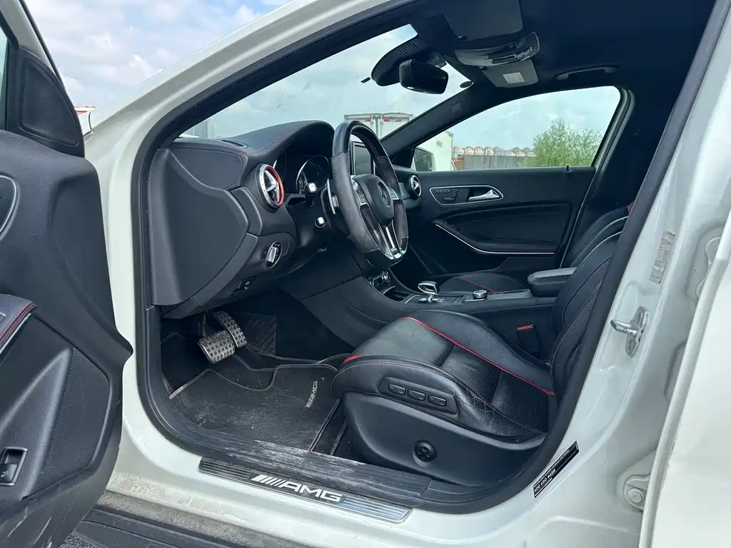 Mercedes-Benz GLA AMG AMG GLA 45 4MATIC, фото 4