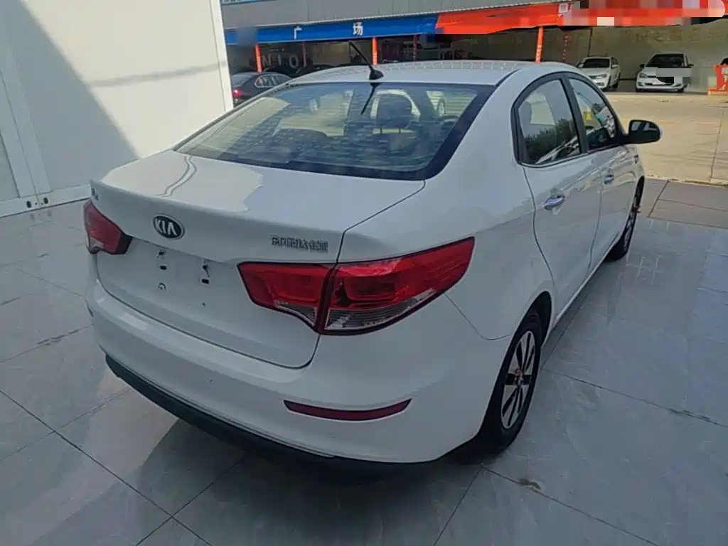 Kia K2 — миниатюра 7