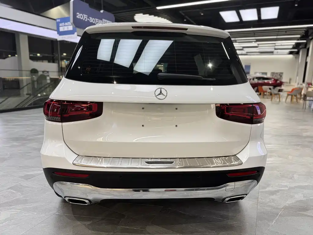 MERCEDES-BENZ GLB