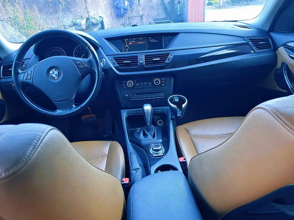 BMW X1 (Import) — миниатюра 8