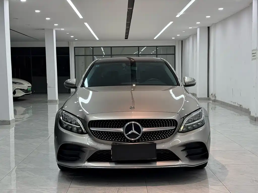 Mercedes-Benz C-Class — миниатюра 2