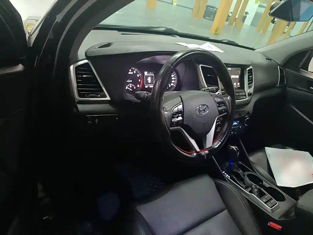 Hyundai Tucson — миниатюра 10