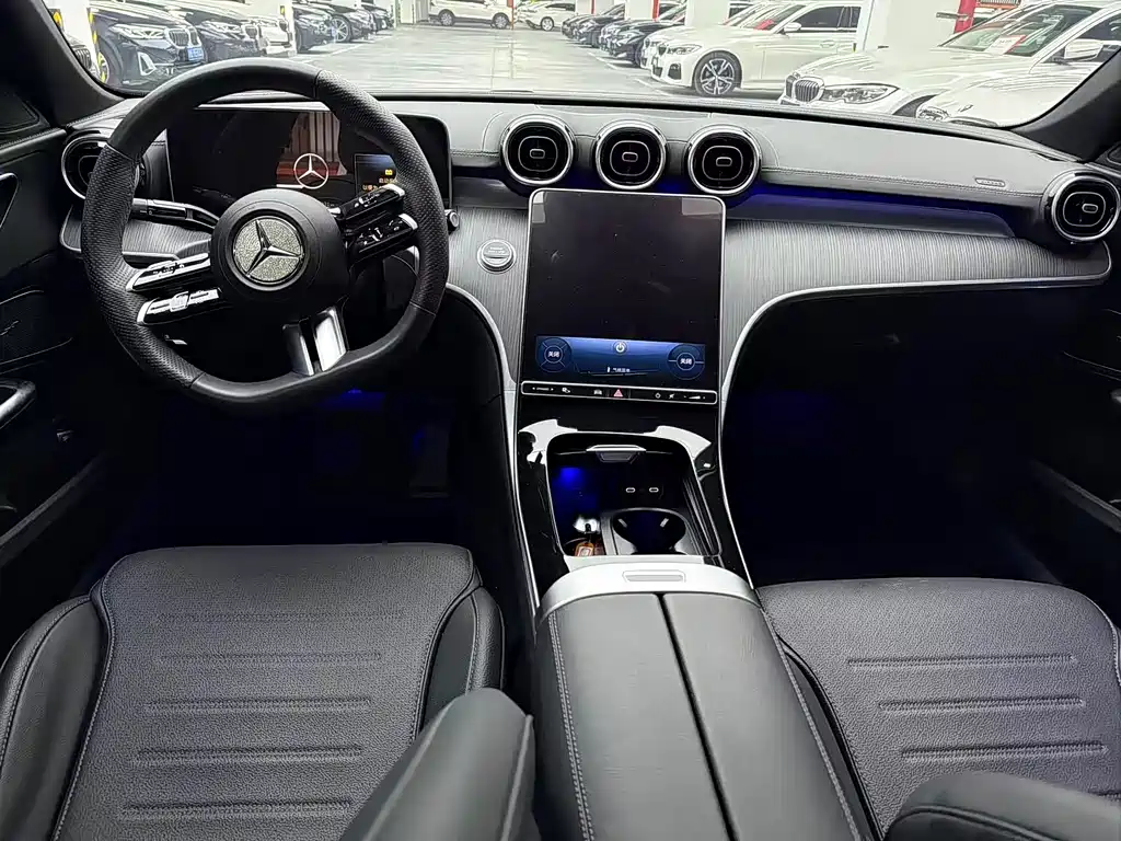 Mercedes-Benz C-Class — миниатюра 11