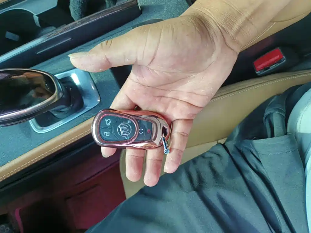 Buick LaCrosse — миниатюра 9