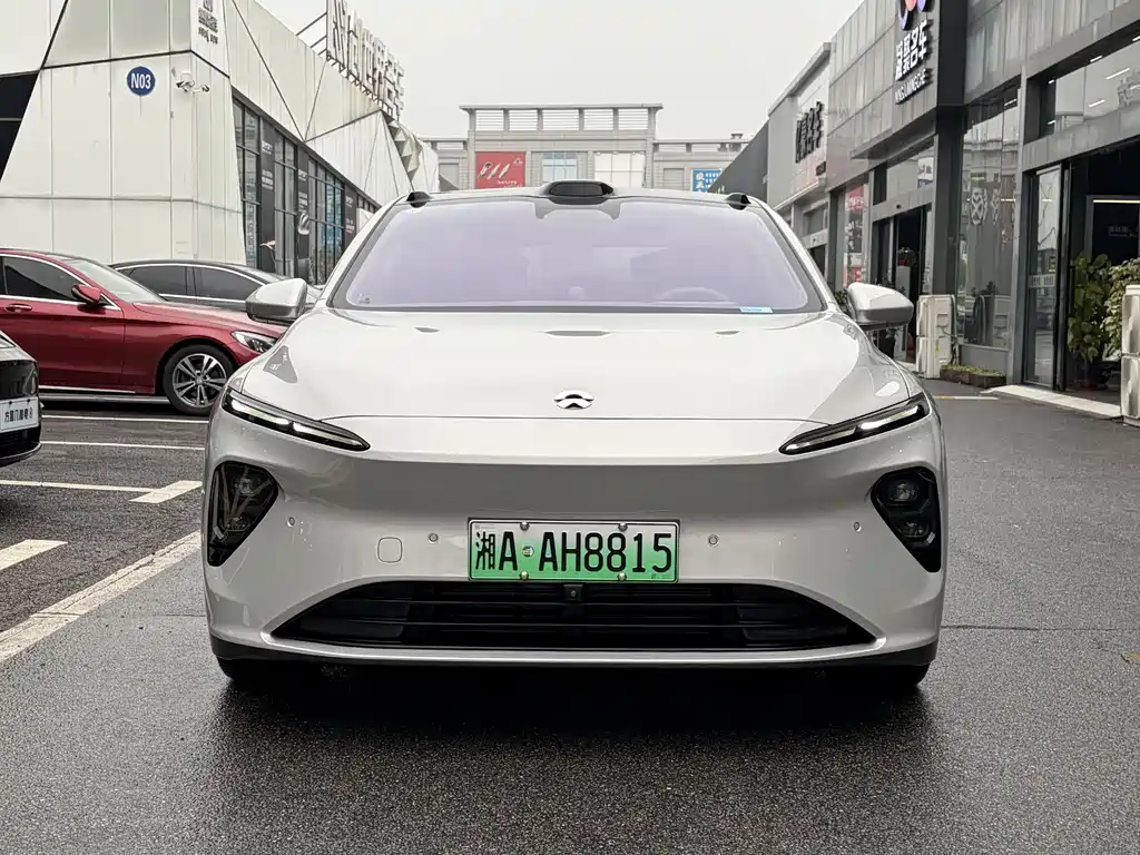 NIO NIO ET7