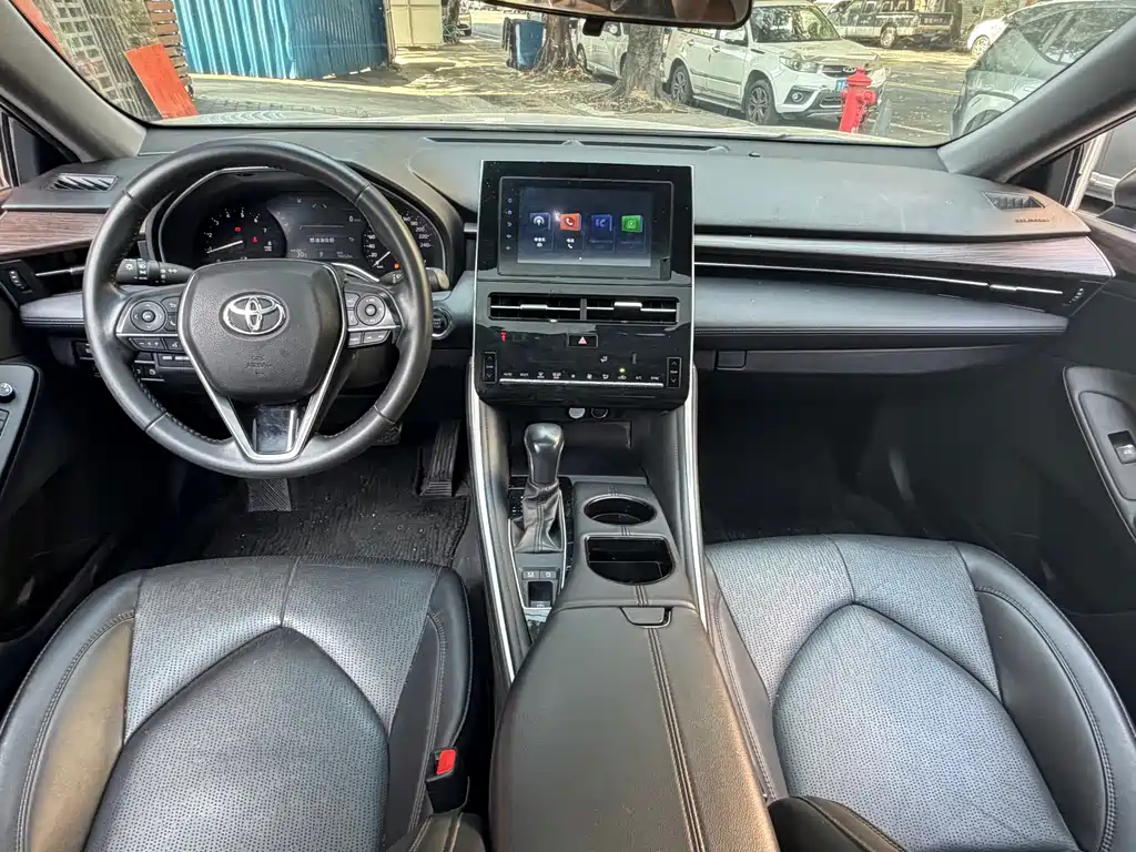 Toyota Avalon — миниатюра 8