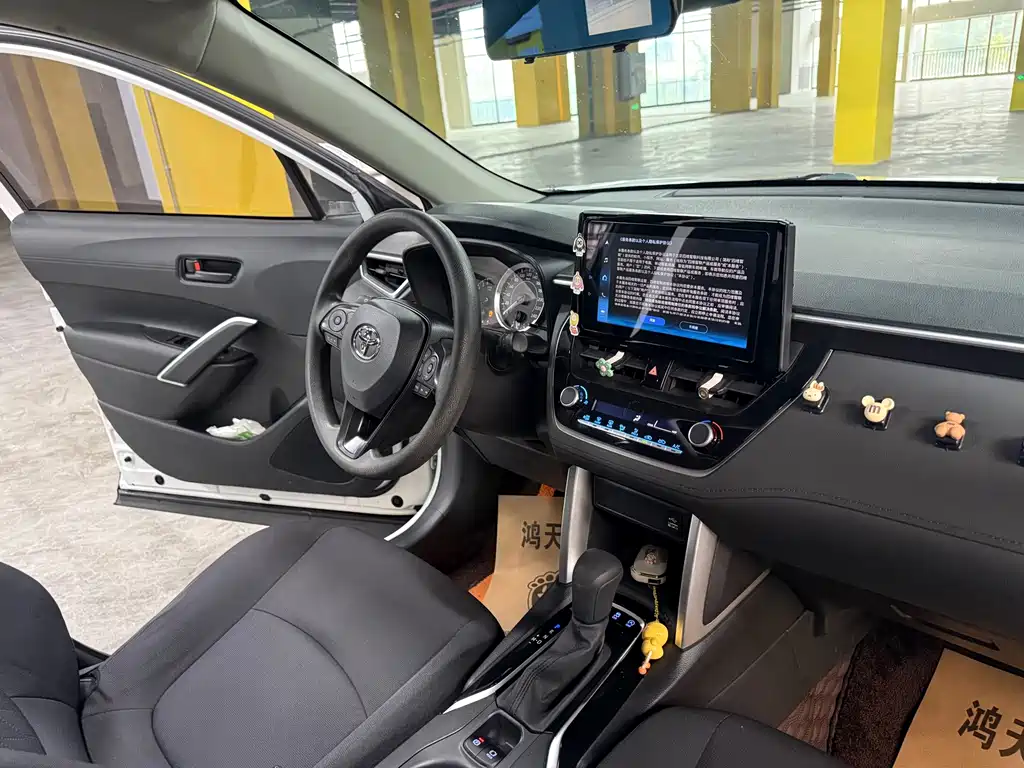 Toyota Corolla Cross — миниатюра 7