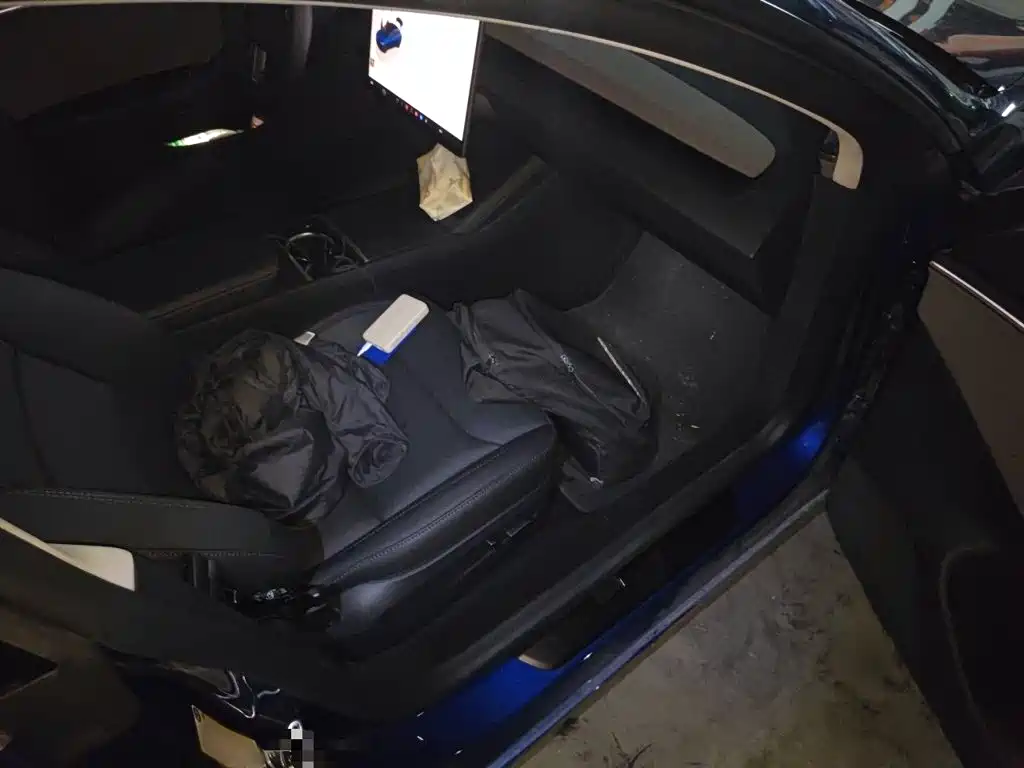 Tesla Model 3 — миниатюра 20