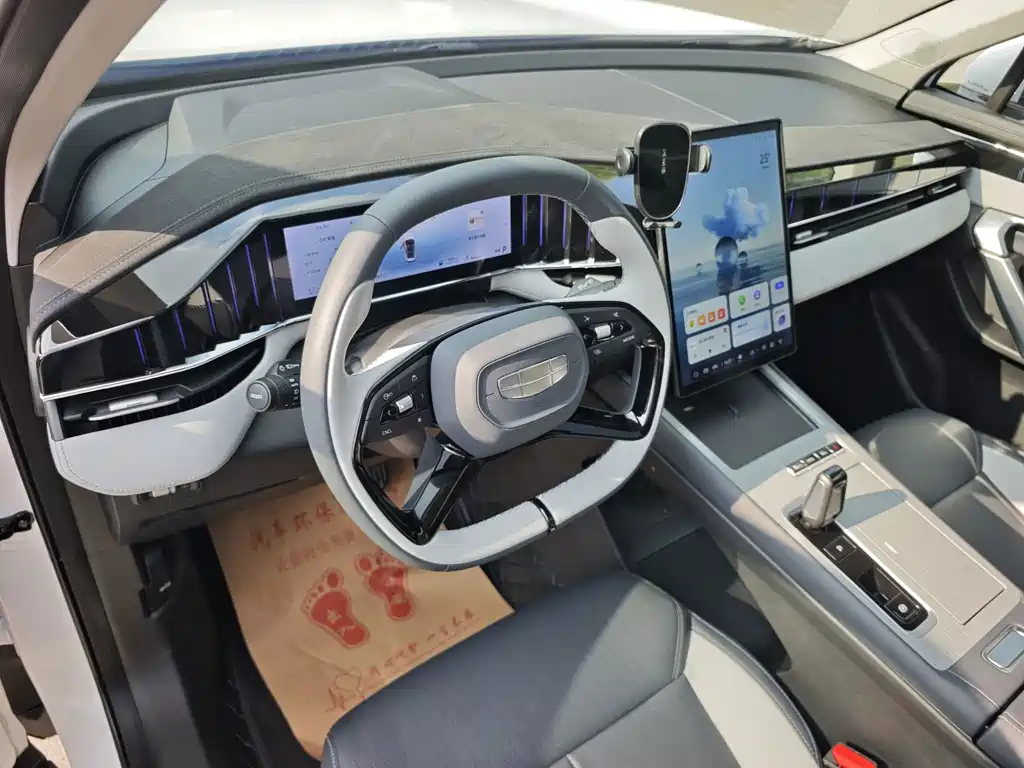 Geely Boyue L — миниатюра 14