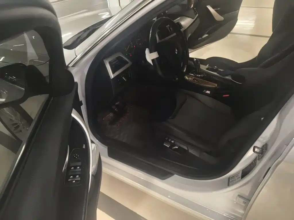 BMW 3 Series — миниатюра 14