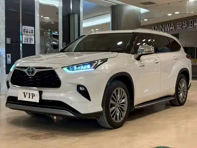 TOYOTA HIGHLANDER 2022
