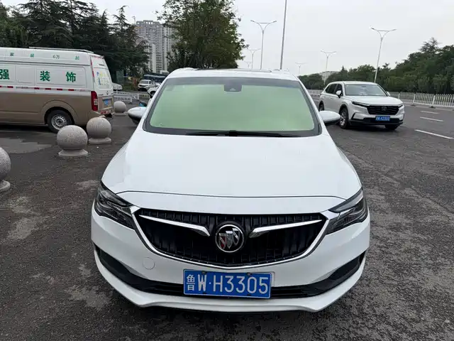Buick GL6