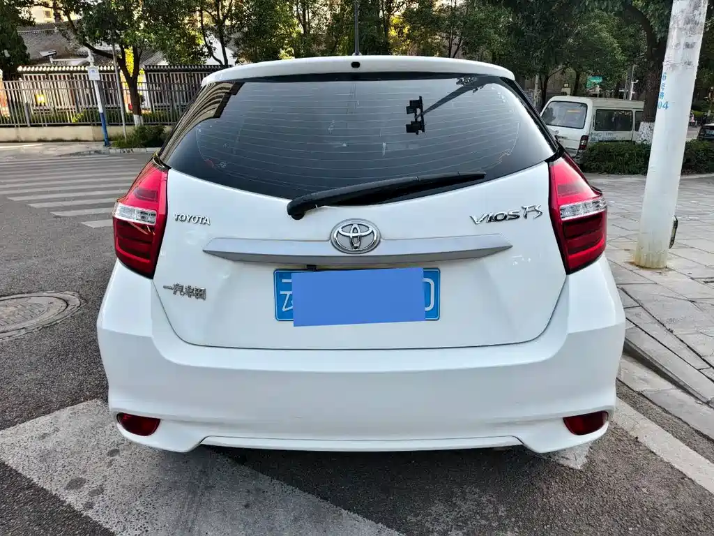 Toyota Vios FS — миниатюра 4