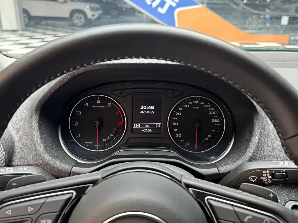 Audi Q2L — миниатюра 14